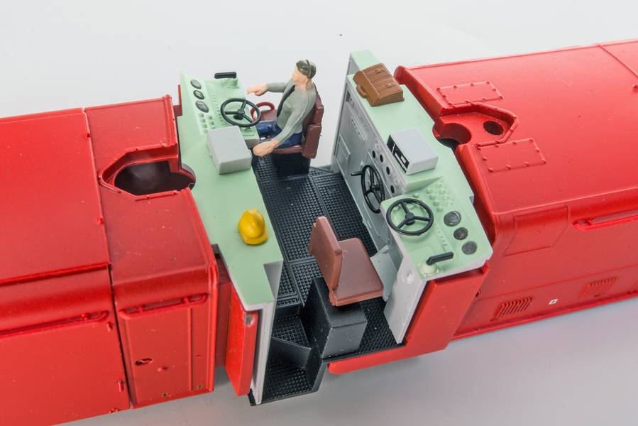 ESU Class V100 in H0