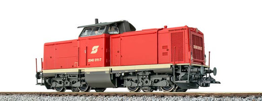 ESU 31574 – Dieselloc V100 2048 011 ÖBB rot – H0 Sound (Tijdperk V)