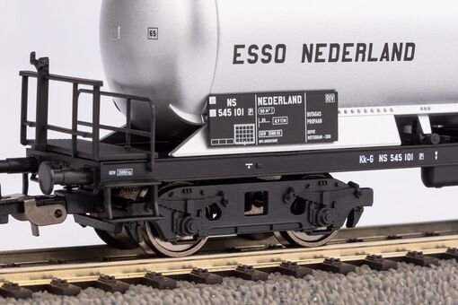 PIKO 54538 Druckgaskesselwagen “Esso” – NS, Epoche III